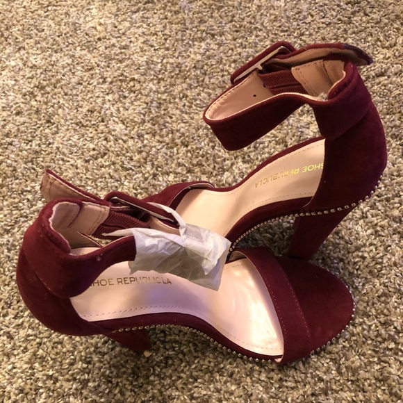 Ankle strap rhinestone heels - Picture 1 of 4